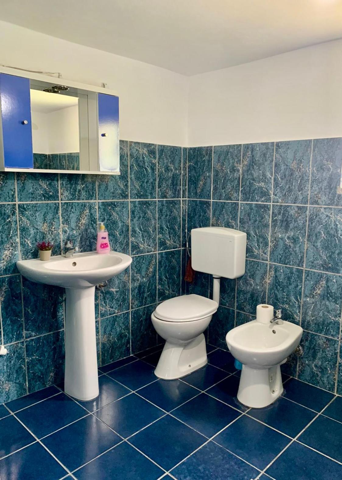 Guest House Noku Koman Εξωτερικό φωτογραφία