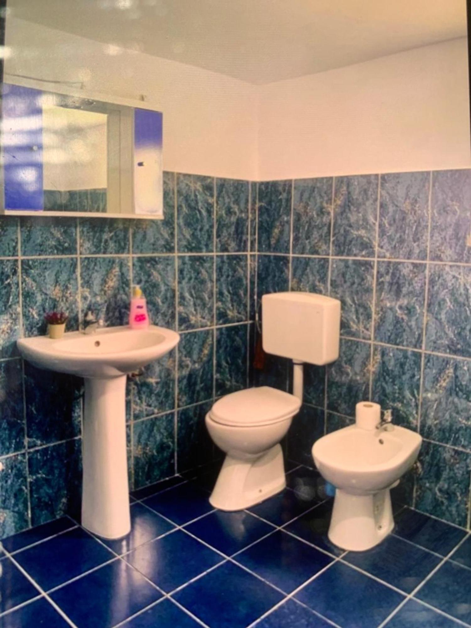Guest House Noku Koman Εξωτερικό φωτογραφία